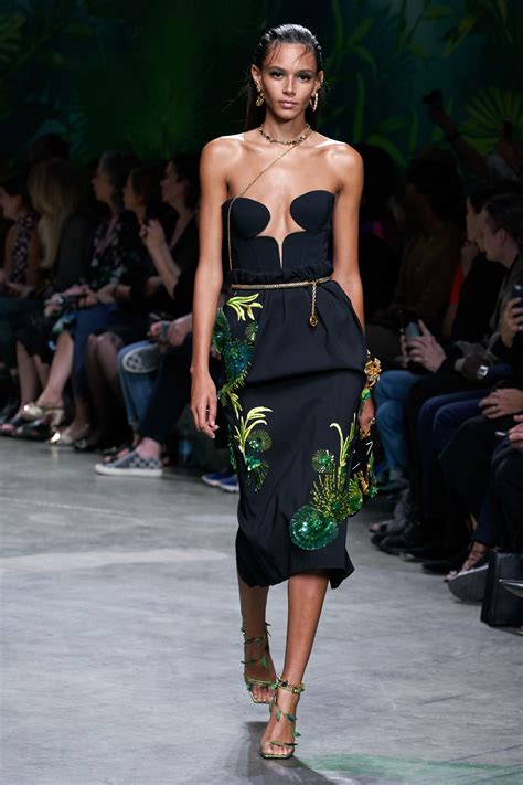 versace leo print spring 2020 woman|Versace 2020 collection.